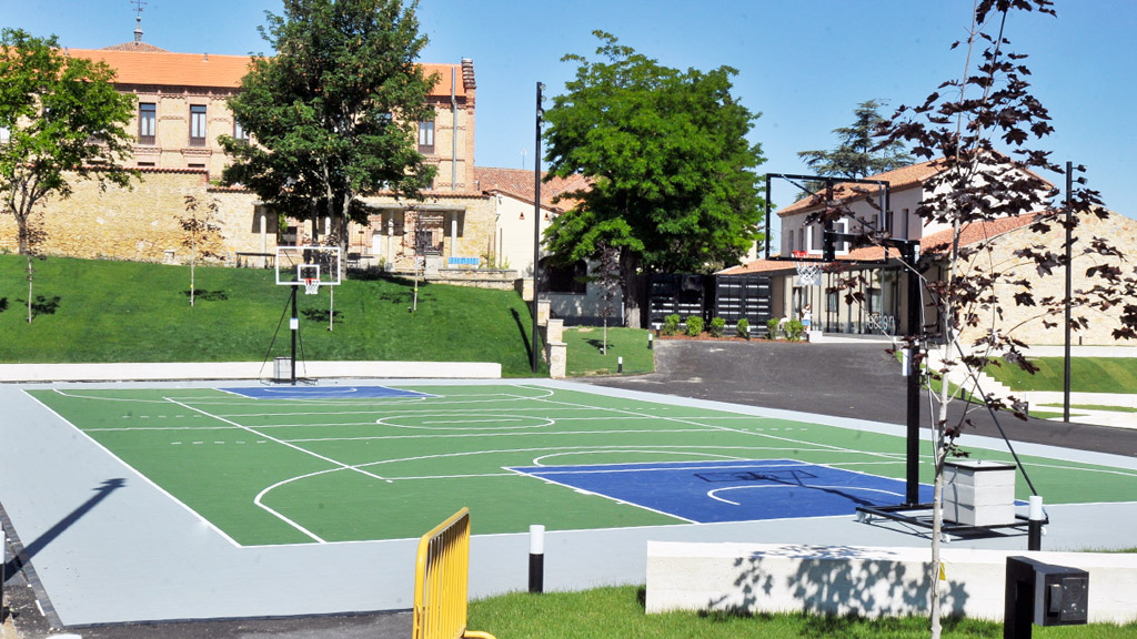 Segovia Campus Sports Courts Will Remain Closed