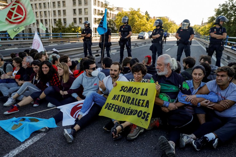 A Conversation with Extinction Rebellion – Greta Thunberg, Spanish Police and the Environment