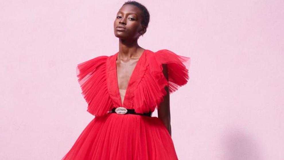 Show off your Glamour! The new H&M X Giambattista Valli is out.