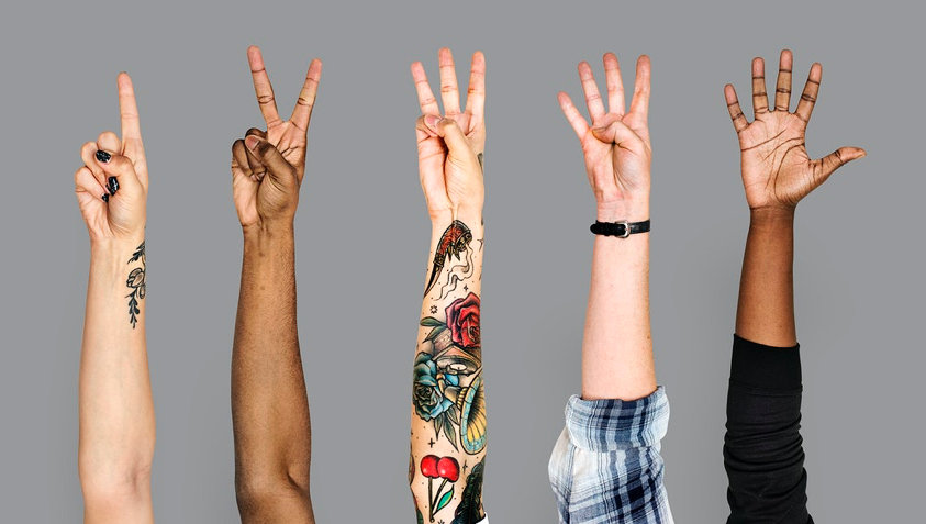 Veo personas, no veo colores