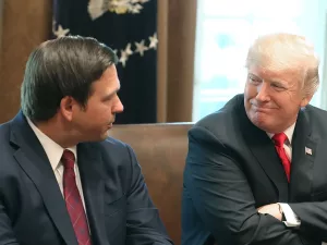 <strong>Is Trump the 2024 Republican Favorite?</strong>